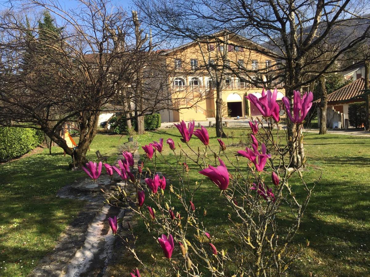 Le Castel Fleuri 2*